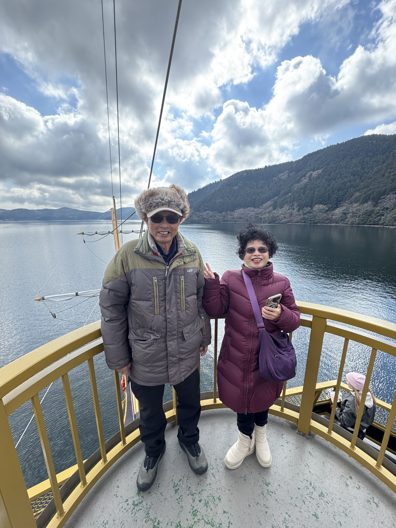 湖上合照