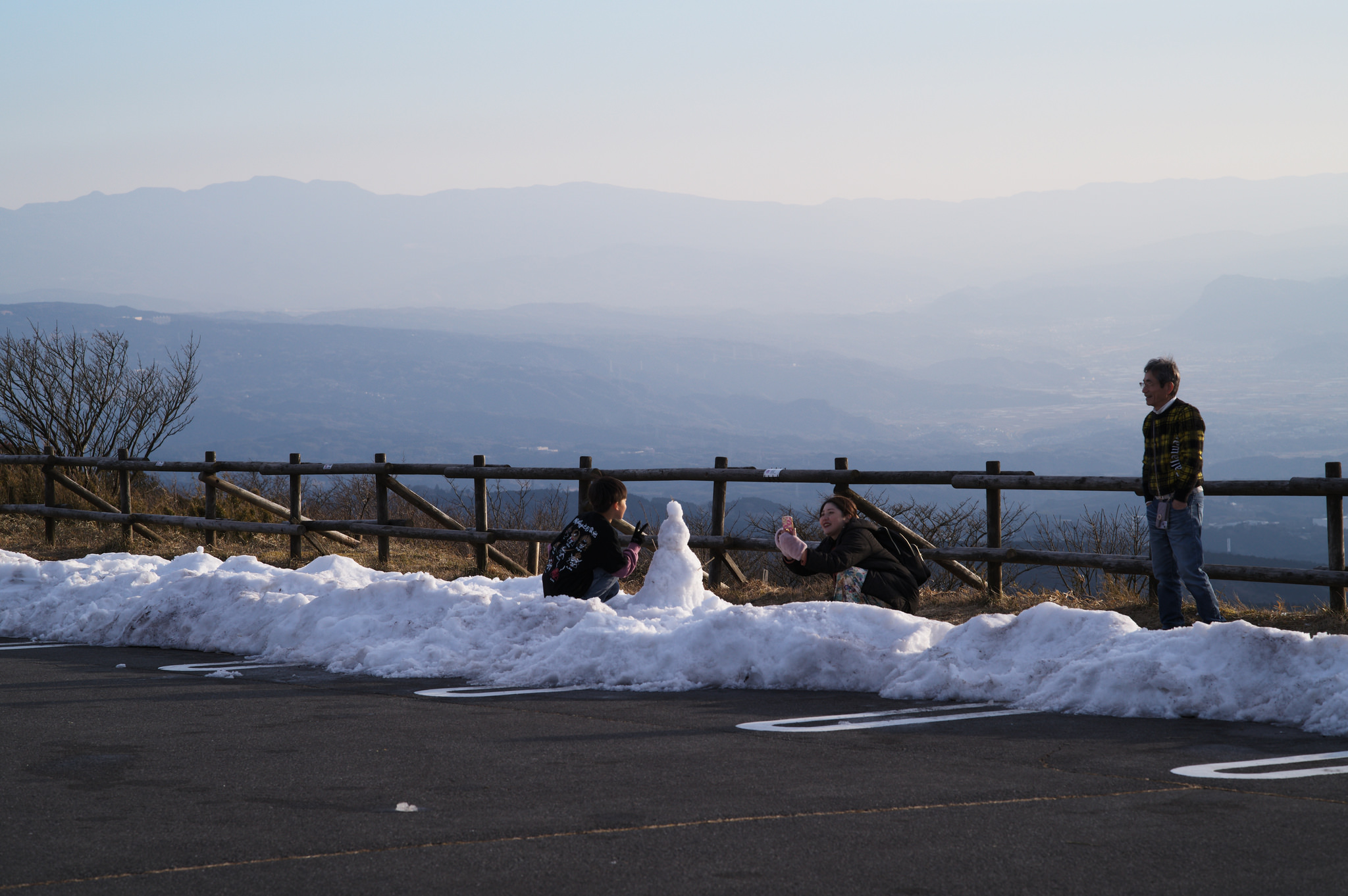 雪地與遠景