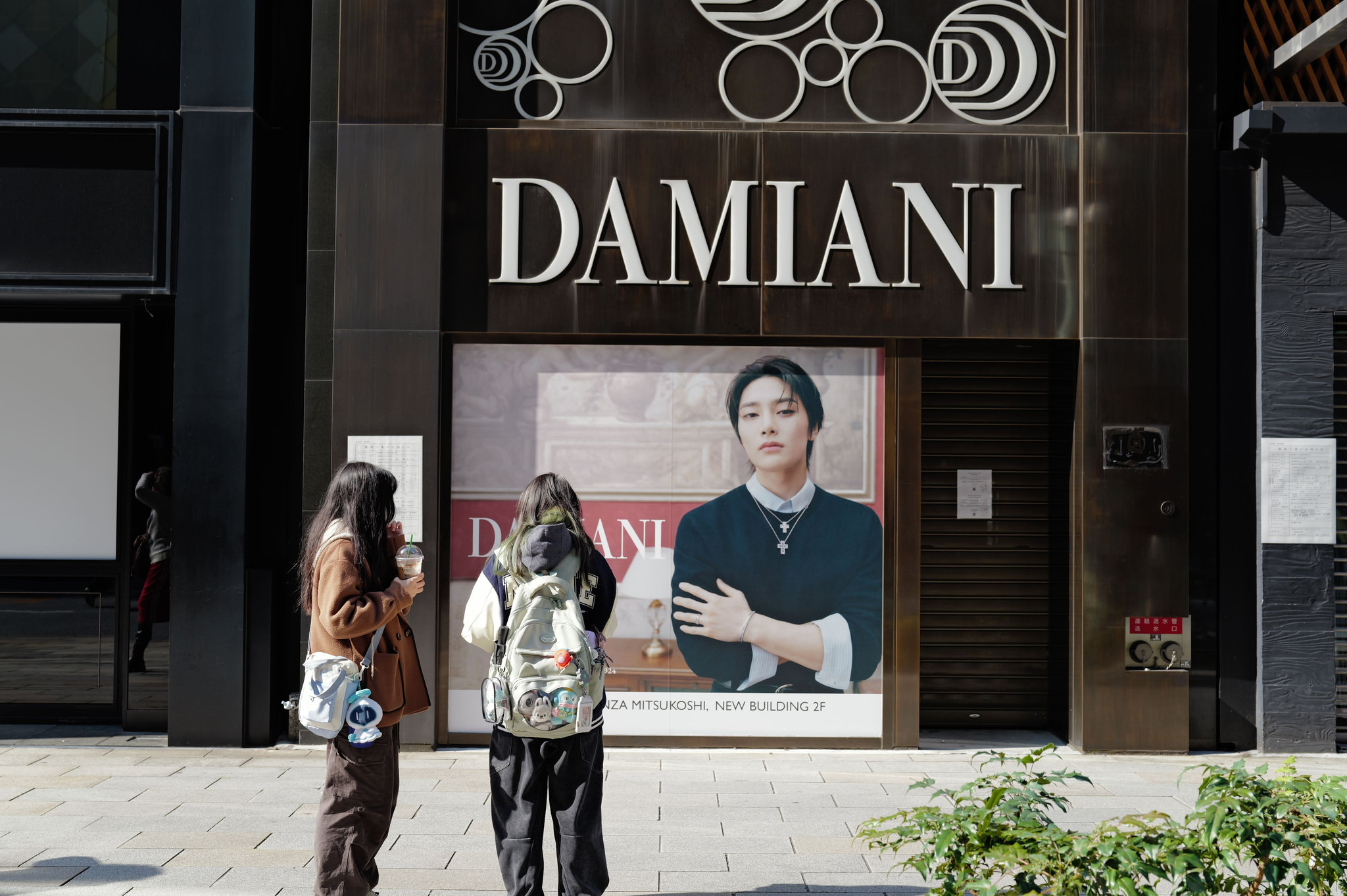 銀座品牌街區人物照