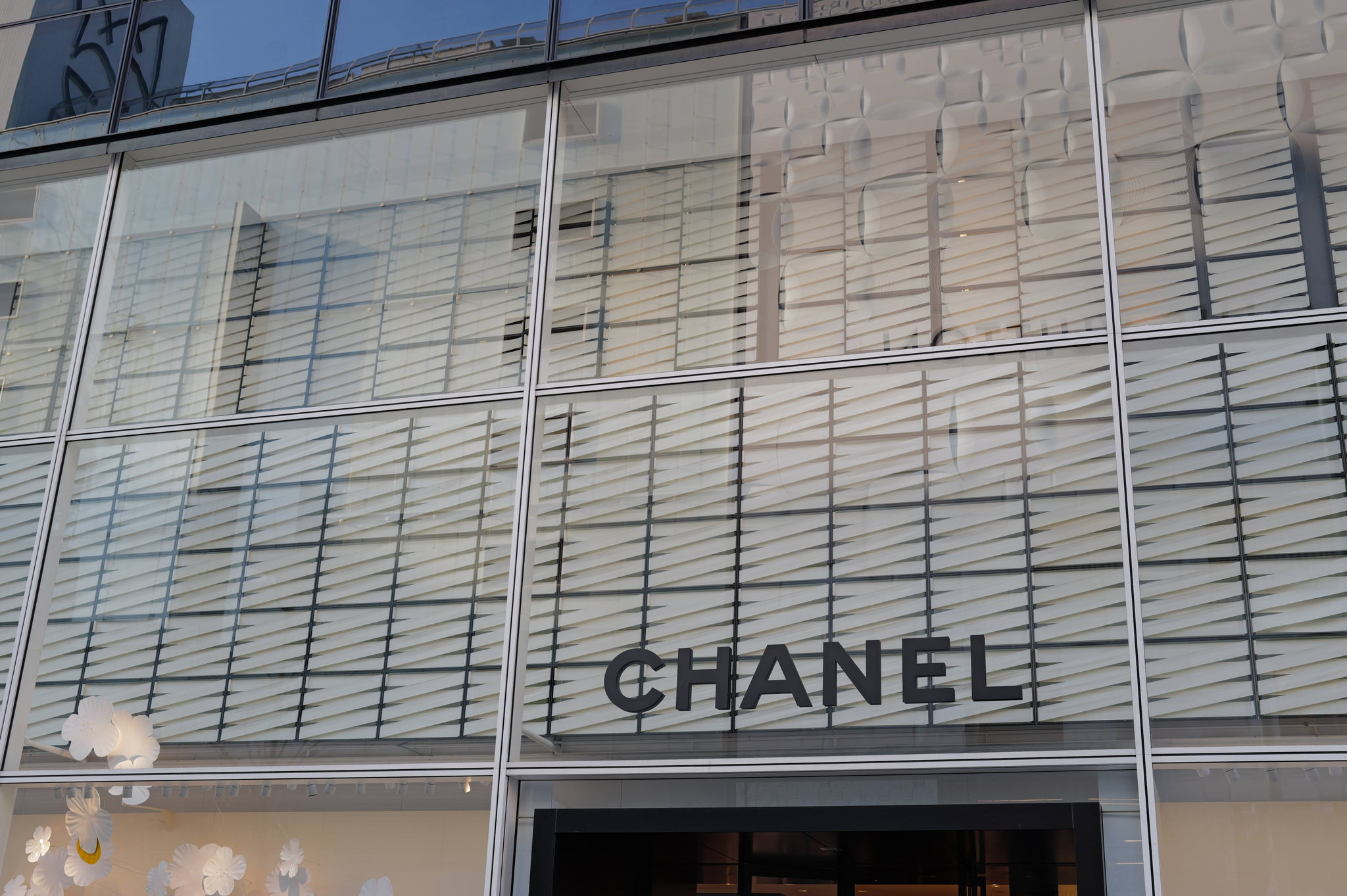 CHANEL 與 Tiffany 街景