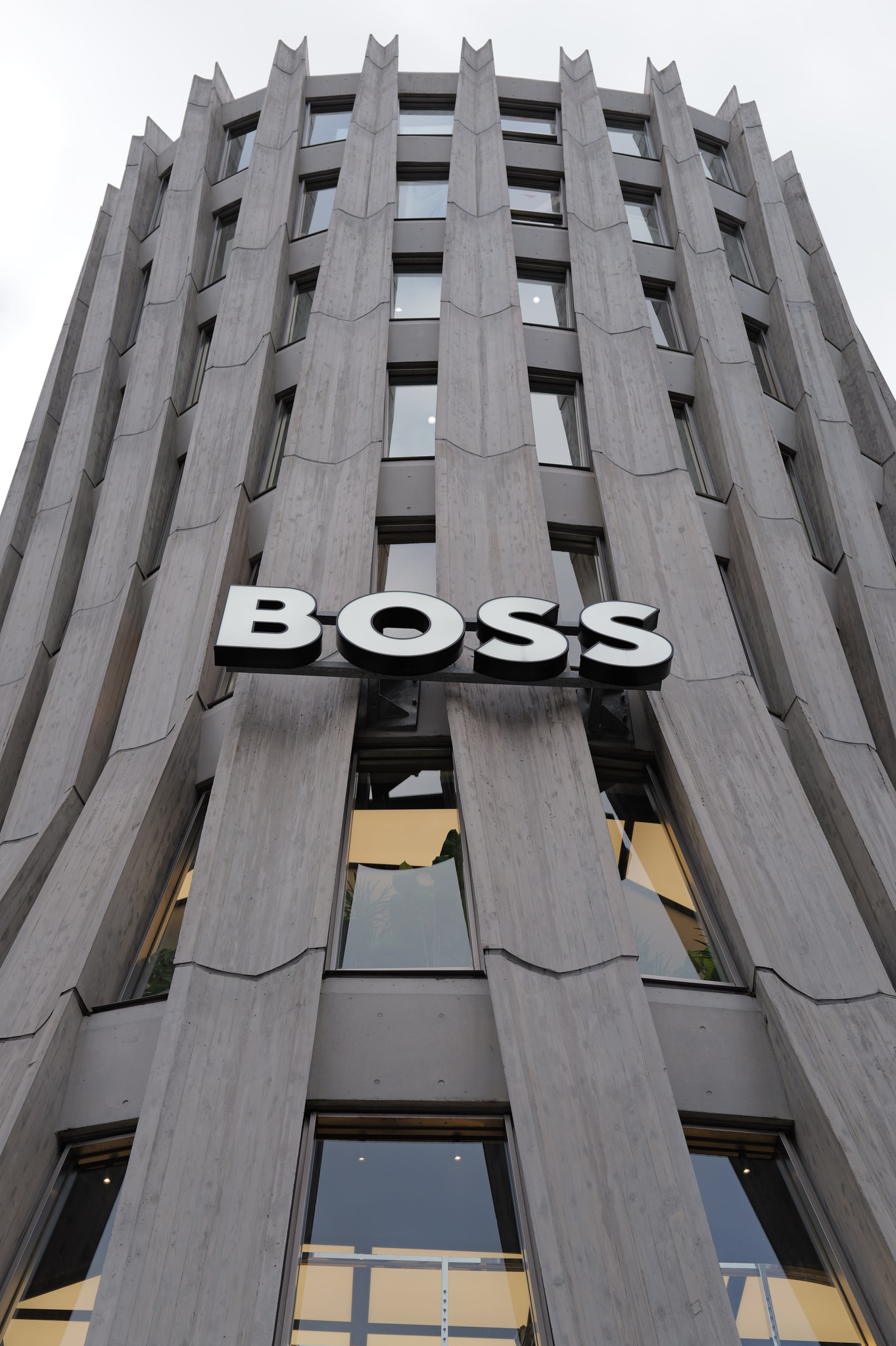 表參道 BOSS 建築外觀