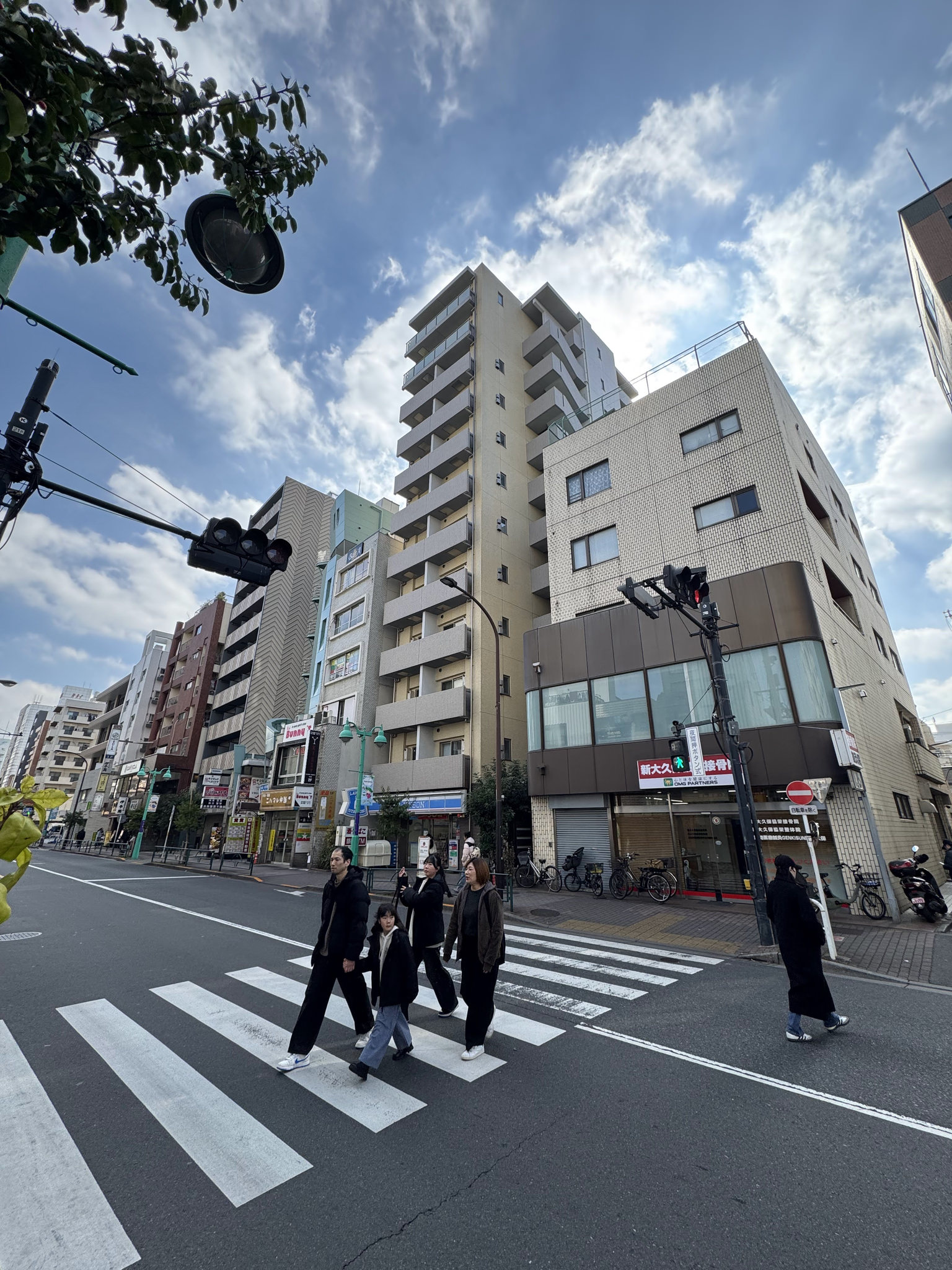 11:04 JST / 大久保街景