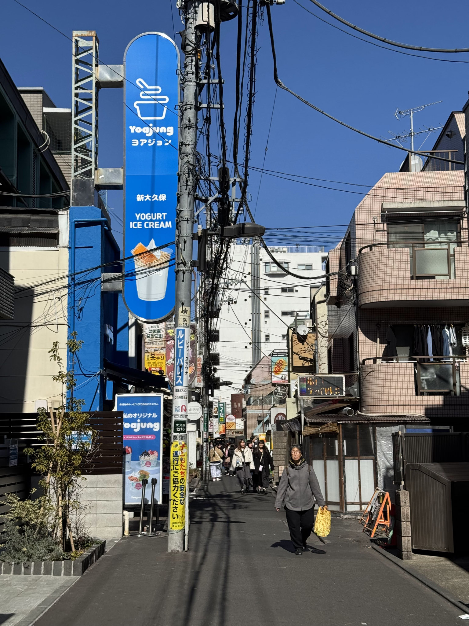 12:13 JST / 韓國城街道